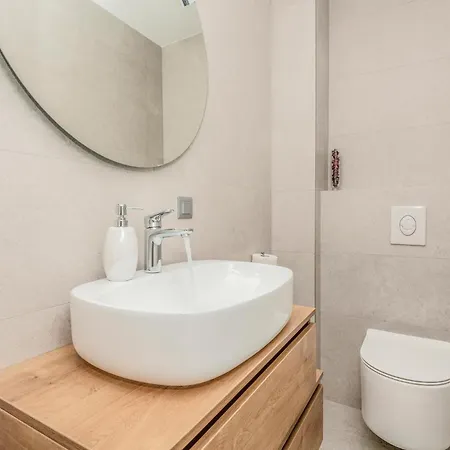 Stunning In * Makarska