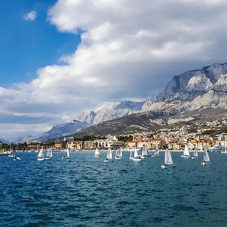 Lovely In With Kitchen * Makarska