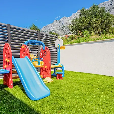 Amazing In With 3 Bedrooms, Jacuzzi&outdoor Swimming Pool Dom wakacyjny *